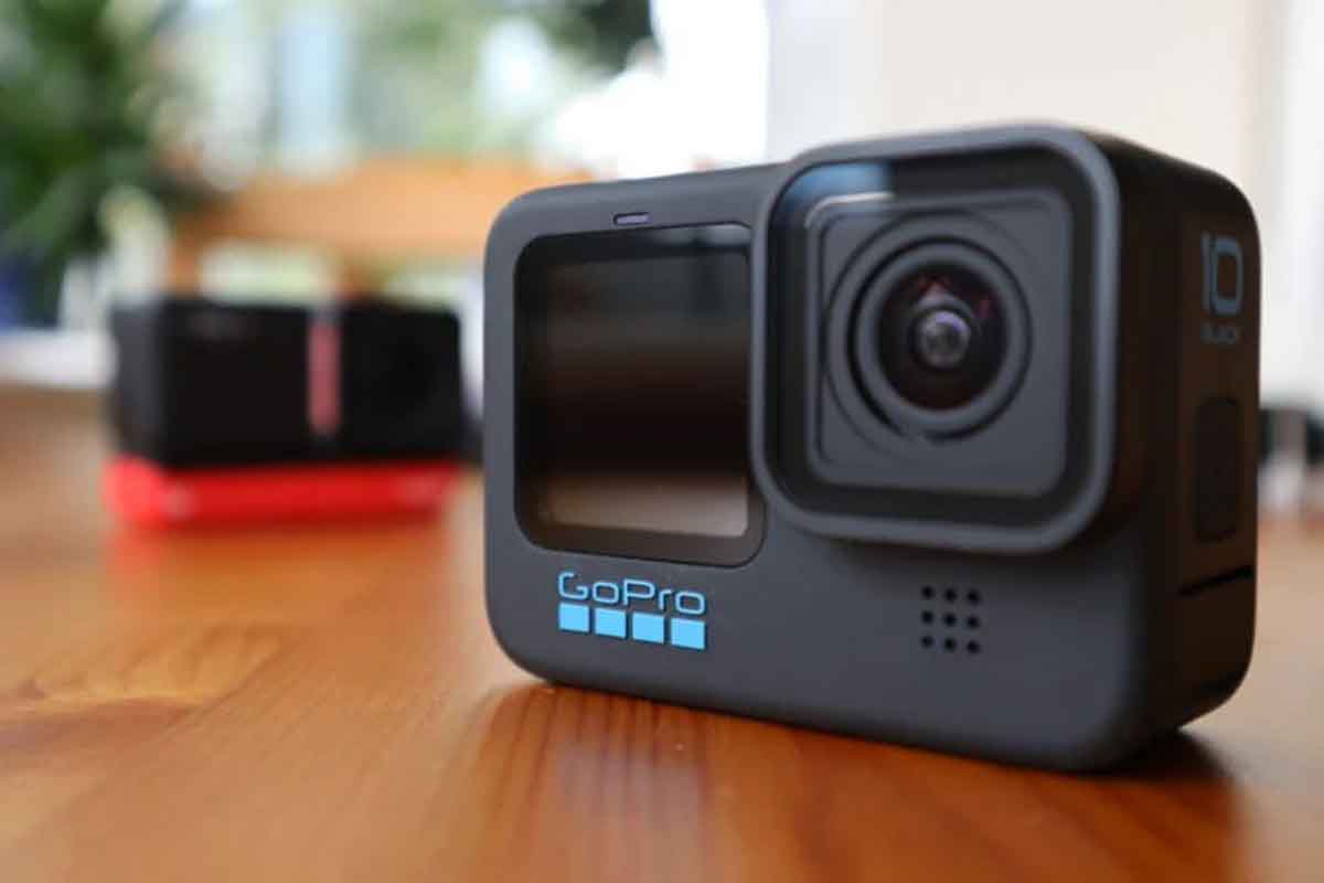 Read more about the article Is GoPro Hero 10 Black truly worth it? Vlogging Camera Review